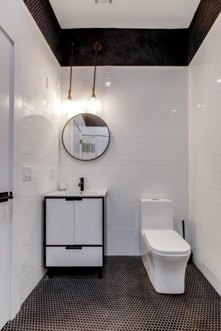 Luxury Designer Theme 2Br Apt Near Nyc / Thepath Apartment นูวาร์ก ภายนอก รูปภาพ
